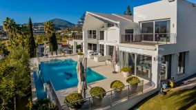 Villa zu verkaufen in Nueva Andalucia, Marbella