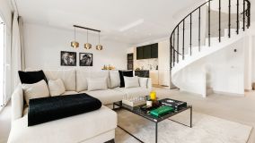 Town House for sale in Aloha Gardens, Nueva Andalucia