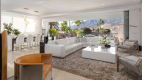 For sale villa in La Finca de Marbella with 3 bedrooms