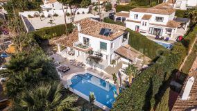 Villa for sale in Marbella Country Club, Nueva Andalucia