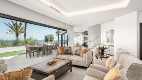 Town House for sale in Estepona