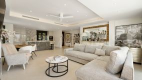 Villa for sale in La Quinta, Benahavis