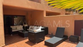 Ground Floor Apartment for sale in Jardines de Albaicín, Benahavis