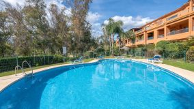 Atico en venta en Benatalaya, Estepona Este