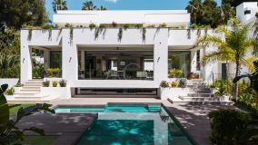 Villa for sale in La Carolina, Marbella Golden Mile