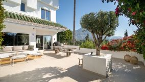 La Colina 18 - Stunning Townhouse with Incredible Mountain and Sea Views, Aloha