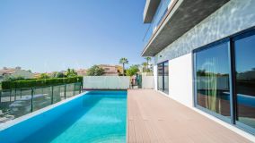 Villa zu verkaufen in Calahonda Playa, Mijas Costa