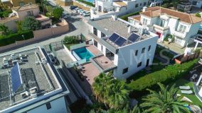 Villa zu verkaufen in Calahonda Playa, Mijas Costa