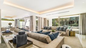 4 bedrooms villa for sale in Oasis de Banús