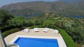 Buy villa in Carretera de Istan with 5 bedrooms