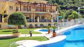95 bedrooms Benahavis Centro hotel for sale