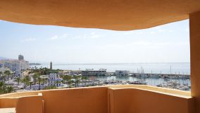 Lägenhet for sale in Estepona Puerto, Estepona Stad