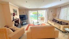Erdgeschosswohnung zu verkaufen in Dominion Beach, Estepona Ost