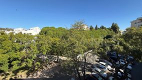 Apartment for sale in Estepona Town