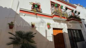 Building for sale in Estepona Town