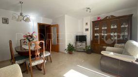 Spacious and bright 4 bedroom apartment in the heart of Estepona