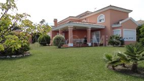 Villa till salu på Don Pedro, Estepona