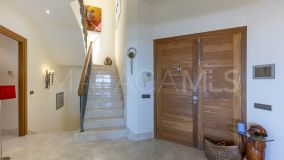 Villa for sale in Los Arqueros, Benahavis