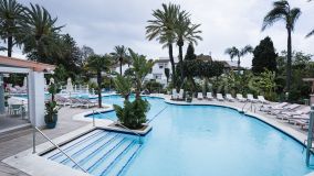 Apartamento en venta en Puente Romano, Marbella Golden Mile