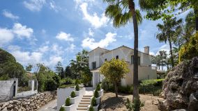 Lomas de Magna Marbella 5 bedrooms villa for sale