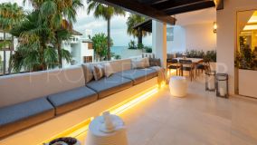 Duplex penthouse with 4 bedrooms for sale in Marina de Puente Romano