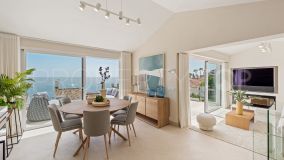 Newly renovated frontline beach villa for sale in Arena Beach, Estepona West
