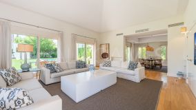 Villa for sale in Altos de Puente Romano, Marbella Golden Mile