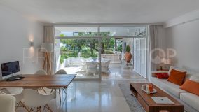 For sale ground floor apartment with 2 bedrooms in Alhambra del Mar