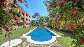 Apartamento Planta Baja en venta en El Virrey de Nagüeles, Marbella Golden Mile