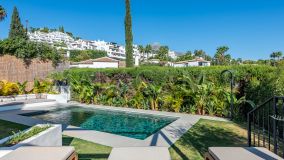 Villa for sale in Nueva Andalucia, Marbella