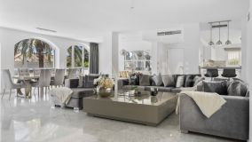 Villa for sale in Elviria, Marbella East