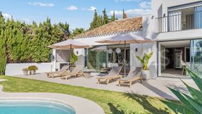Villa for sale in Nueva Andalucia, Marbella