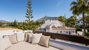 Radhus for sale in Marbella Golden Mile