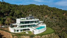 Villa for sale in La Zagaleta, Benahavis