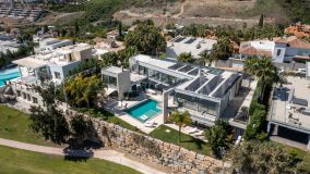 Villa en venta en La Alqueria, Benahavis
