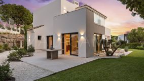 Villa en venta en La Alqueria, Benahavis