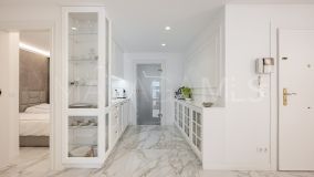 Lägenhet for sale in Gala Placidia, Marbella Golden Mile