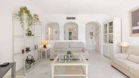 Apartamento en venta en Ancon Sierra IV, Marbella Golden Mile