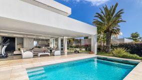 Villa for sale in Rio Real, Marbella East