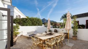 Maison de Ville for sale in El Naranjal, Nueva Andalucia