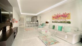 Ground Floor Apartment for sale in Marina Puente Romano, Marbella Golden Mile