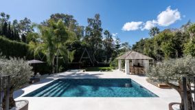 Villa for sale in Nueva Andalucia, Marbella