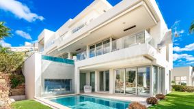 Villa for sale in Nueva Andalucia, Marbella