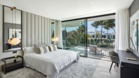 Villa for sale in Rio Verde, Marbella Golden Mile