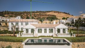 Luxury villa with panoramic views in Finca Cortesin in Casares