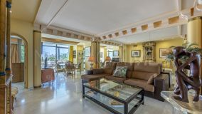 Apartment for sale in La Isla, Marbella - Puerto Banus