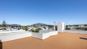 Villa for sale in Nueva Andalucia, Marbella