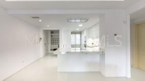 Appartement rez de chaussée for sale in El Palmeral, Nueva Andalucia