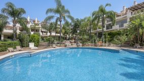 Appartement rez de chaussée for sale in El Palmeral, Nueva Andalucia
