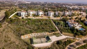 Terrain for sale in La Alqueria, Benahavis